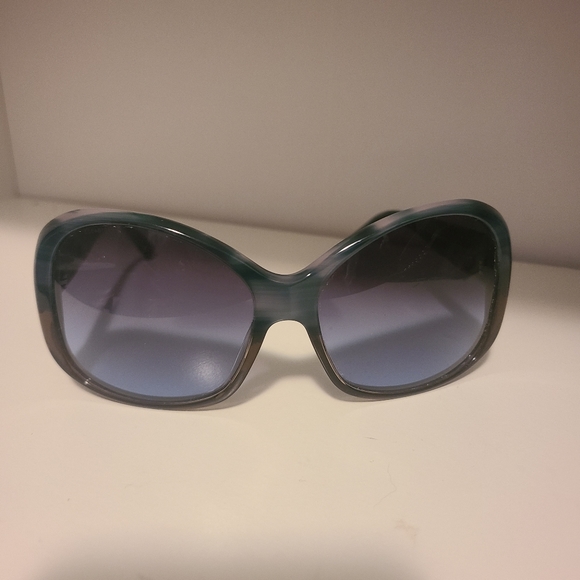 Prada Sunglasses - Picture 5 of 6